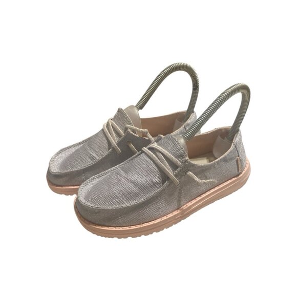 Hey Dude Wendy Youth Size 2 Sparkling Silver Peach Moc Toe Sneaker Slip On - Picture 2 of 10